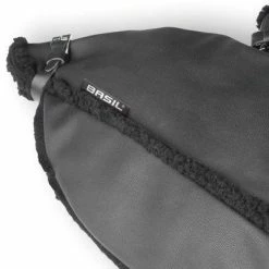 Manchons Basil Noirs En Cuir Végétal Sur Guidon Vélo -Promos Accessoires guidon Magasin manchons basil noirs en cuir vegetal sur guidon velo full 5