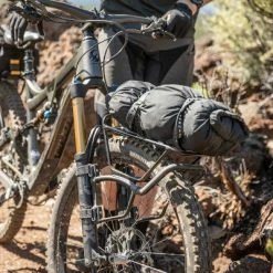 Porte-bagages VTT Pour Fourche Suspendue Topeak TetraRack M1 -Promos Accessoires guidon Magasin porte bagages vtt pour fourche suspendue topeak tetrarack m1 full 4