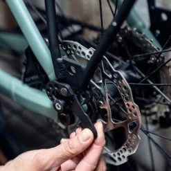 Porte-sacoches Ortlieb Quick Rack Light Compatible QL2.1, QL3.1 11 Porte-sacoches Ortlieb Quick Rack Light Compatible QL2.1, QL3.1 -Promos Accessoires guidon Magasin porte sacoches ortlieb quick rack light compatible ql2 1 ql3 1 full 6