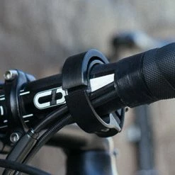 Sonnette Pour Vélo Classic Large Noire Knog Oi -Promos Accessoires guidon Magasin sonnette pour velo classic large noire knog oi full 3